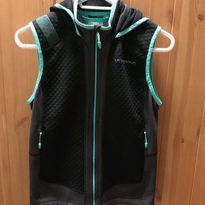 La Sportiva hooded vest